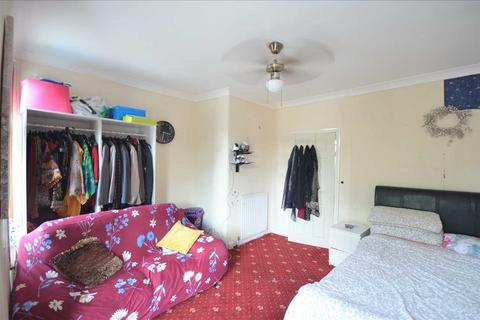 56 Langdon Road, London, E6 2QB