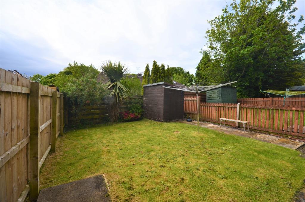 Kirkton Crescent, Cardross, Argyll and Bute, G82 5PH 3 bed flat £95,000