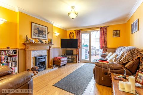 3 Lupin Close, Oldham, OL1 4TJ