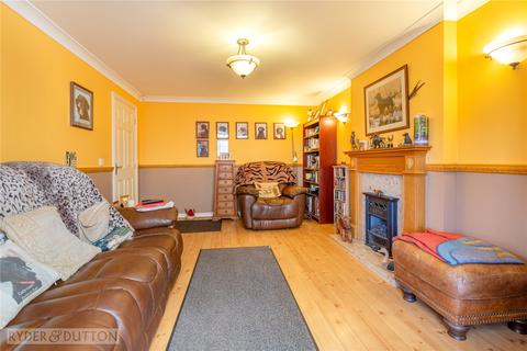 3 Lupin Close, Oldham, OL1 4TJ