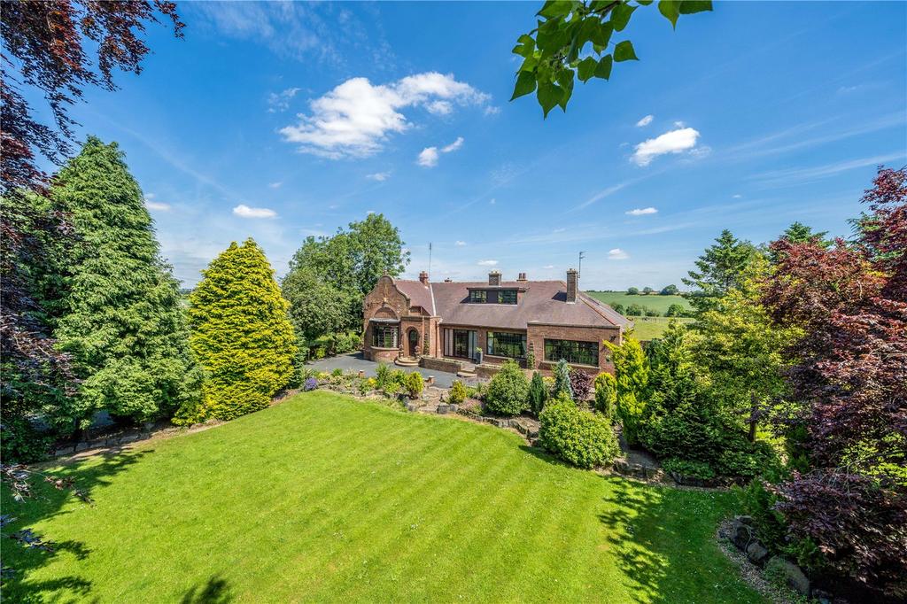 Ouzlewell Green, Lofthouse, Wakefield 5 bed bungalow for sale £650,000