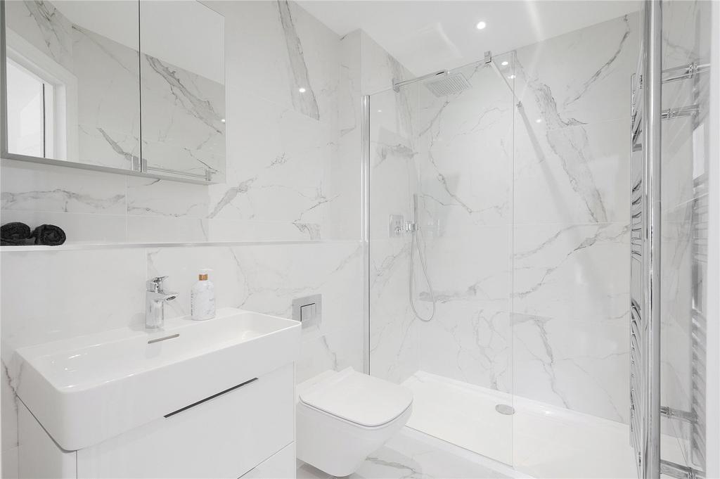 En Suite Shower