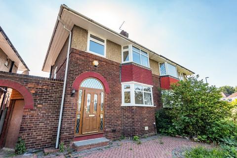 29 Green Way, London, SE9 5SZ