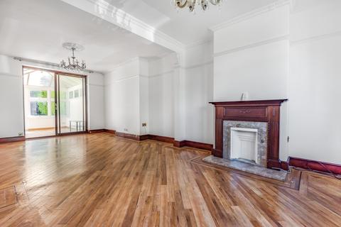 29 Green Way, London, SE9 5SZ