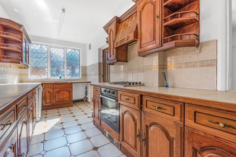 29 Green Way, London, SE9 5SZ