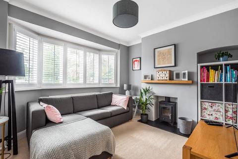 26 Ashdale Road, London, SE12 9ND