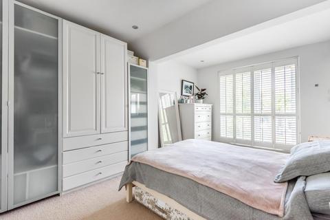 26 Ashdale Road, London, SE12 9ND