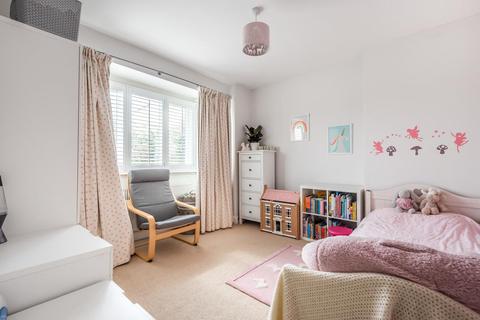 26 Ashdale Road, London, SE12 9ND