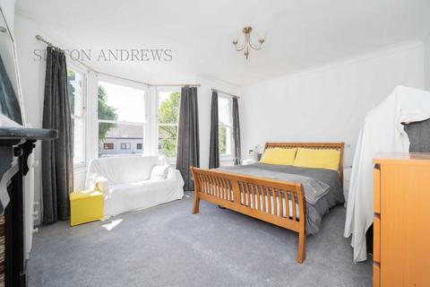 98 Drayton Avenue, London, W13 0LF