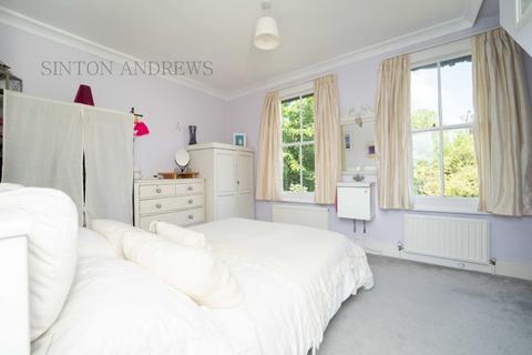 98 Drayton Avenue, London, W13 0LF