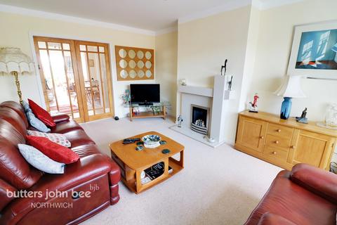 45 Beechfield, Moulton, Northwich, CW9 8PF