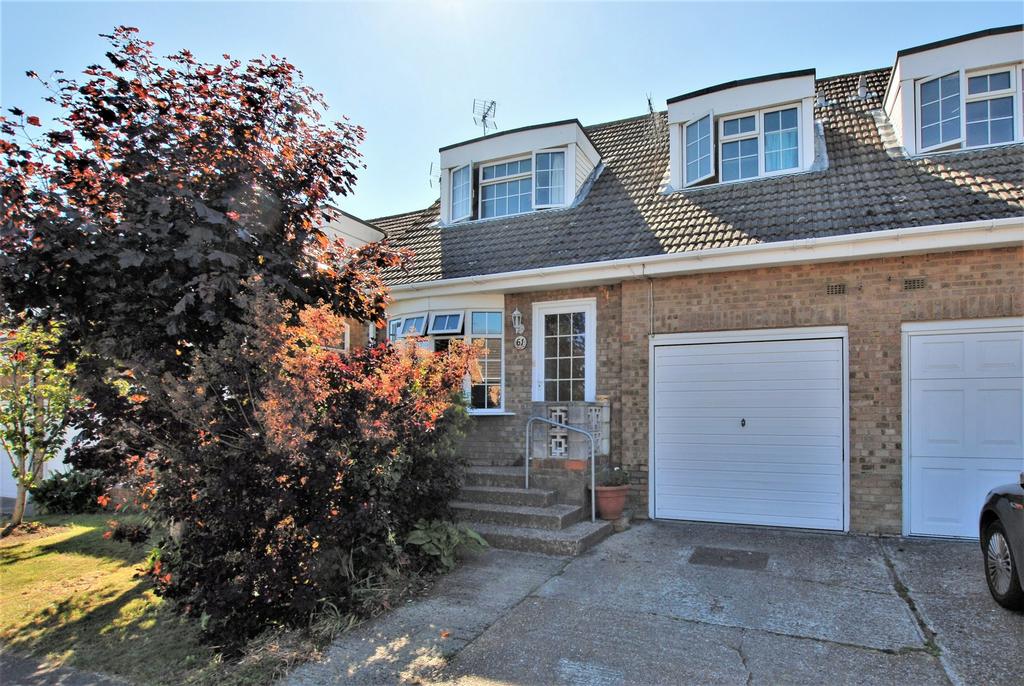 Nursery Fields, Hythe, CT21 3 bed semidetached house £345,000