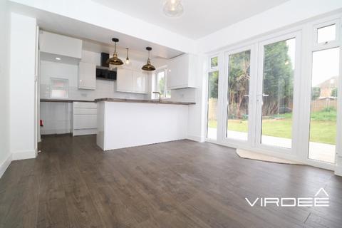 7 Rowton Drive, Sutton Coldfield, B74 2AG