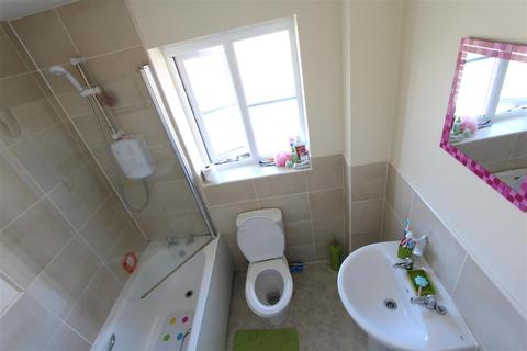 51 Bowmore Way, Liverpool, L7 6AT