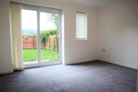 2 bedroom house to rent, Grange Farm Road, Middlesbrough, TS6