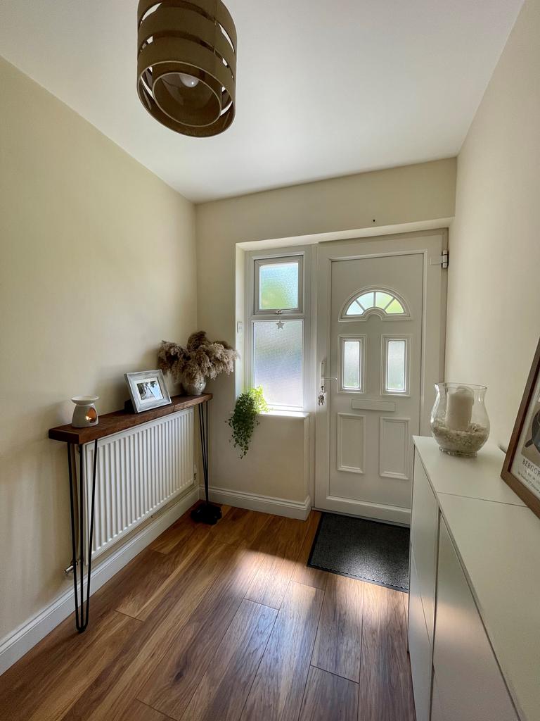 Widney Road, Bentley Heath, Solihull, West Midlands 4 bed semidetached