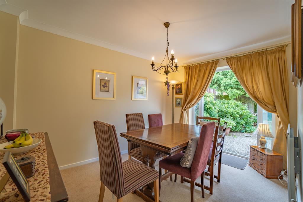 Tipton Road, Sedgley, DY3 4 bed detached house £310,000