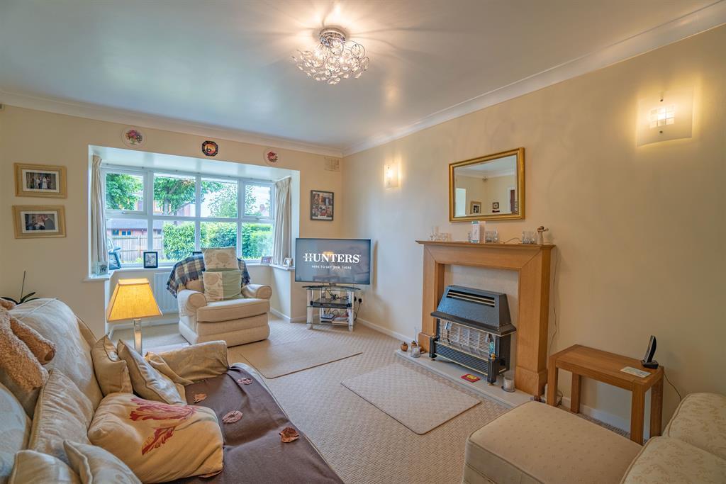 Tipton Road, Sedgley, DY3 4 bed detached house £310,000