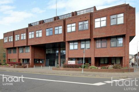 1 bedroom flat to rent, Flowers Way, Luton