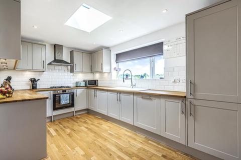 38 Chapmans Crescent, Chesham, HP5 2QT