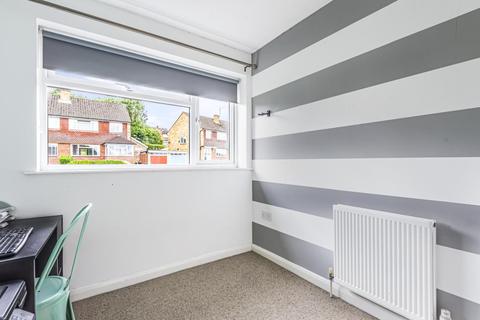 38 Chapmans Crescent, Chesham, HP5 2QT