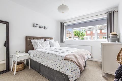 38 Chapmans Crescent, Chesham, HP5 2QT