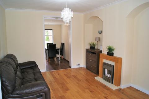 3 bedroom terraced house to rent, Shroffold Road, Downham, Bromley, BR1