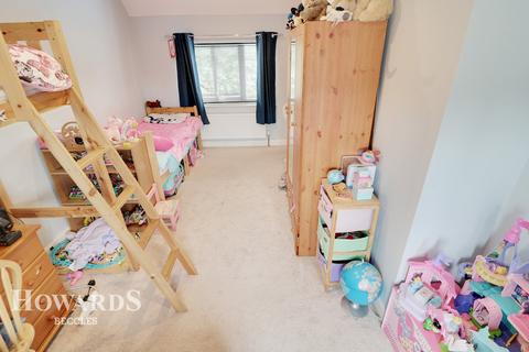 37 Castle Hill, Beccles, NR34 7BH