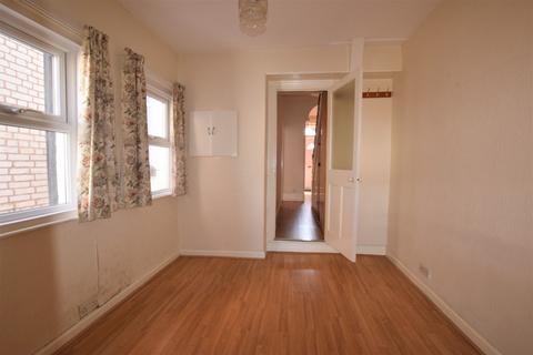 3 Fortescue Road, Exeter, EX2 8LA