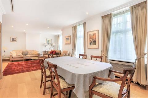 3 bedroom apartment to rent, Aldford House, Park Lane, Mayfair, W1K