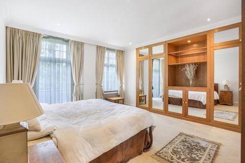 3 bedroom apartment to rent, Aldford House, Park Lane, Mayfair, W1K
