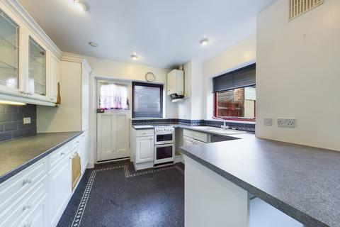 12 Mitchley Grove, South Croydon, CR2 9HS