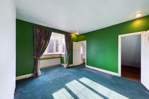 12 Mitchley Grove, South Croydon, CR2 9HS