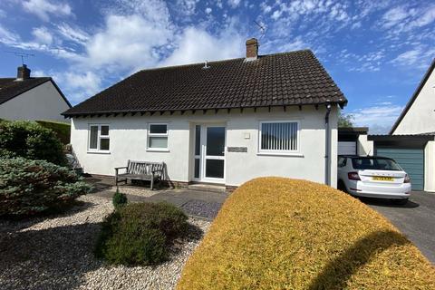 10 Gregory Close, Bow, Crediton, EX17 6LR