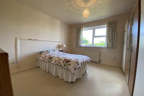 10 Gregory Close, Bow, Crediton, EX17 6LR