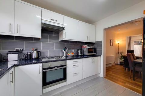 9 Bushey Down, London, SW12 9JW