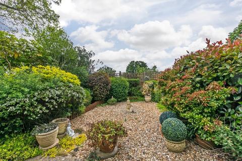 38 Oglander Road, Abbotts Barton, Winchester, SO23 7JA