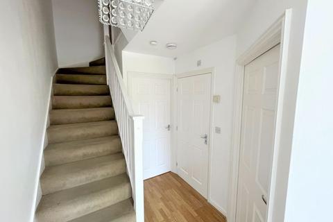 17 Alameda Gardens, Wolverhampton, WV6 9EX