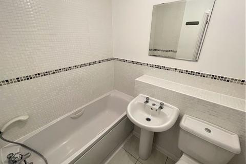 17 Alameda Gardens, Wolverhampton, WV6 9EX