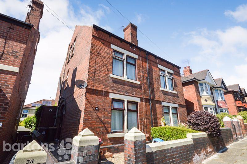 Broom Grove, Rotherham 4 bed semidetached house £170,000