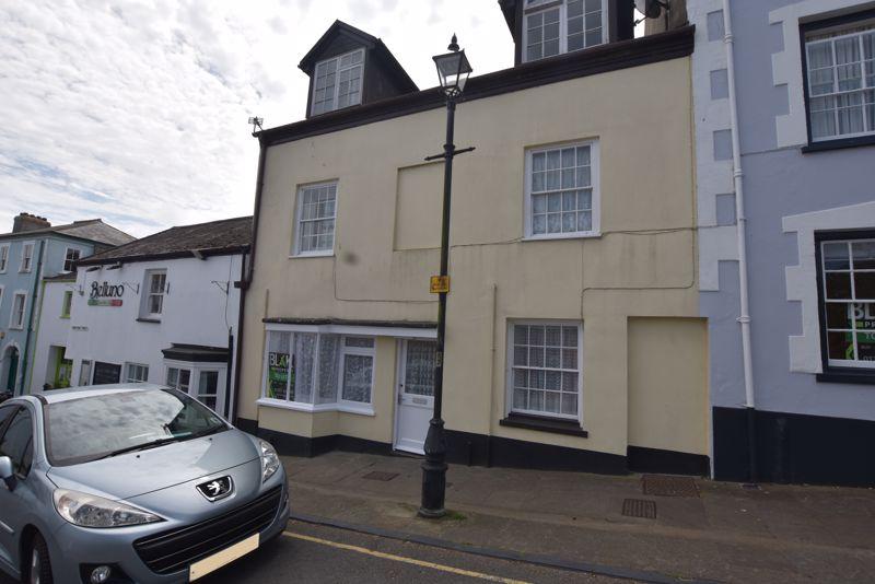 Honestone Street, Bideford 1 bed apartment £475 pcm (£110 pw)