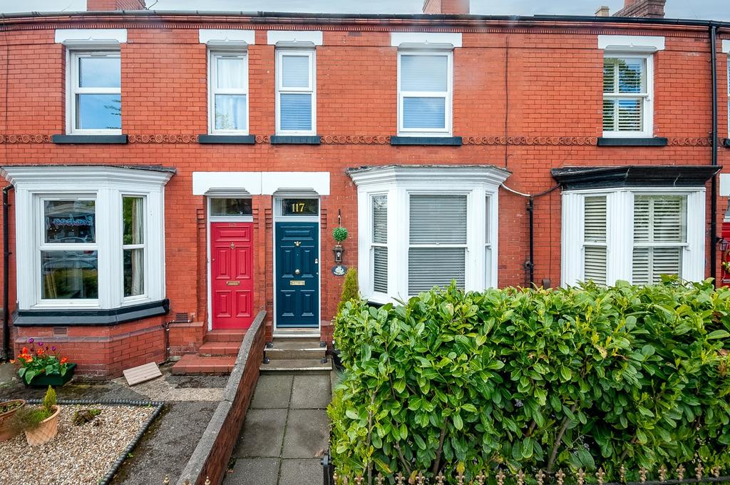 High Street, NewtonleWillows, WA12 3 bed terraced house £265,000