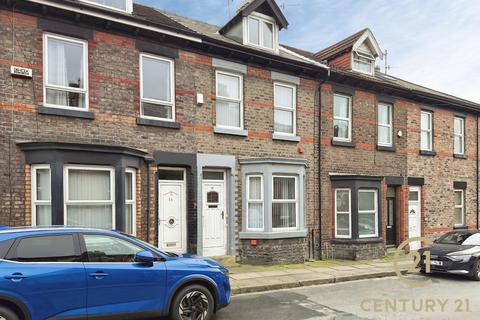 Russell Road, Garston, L19