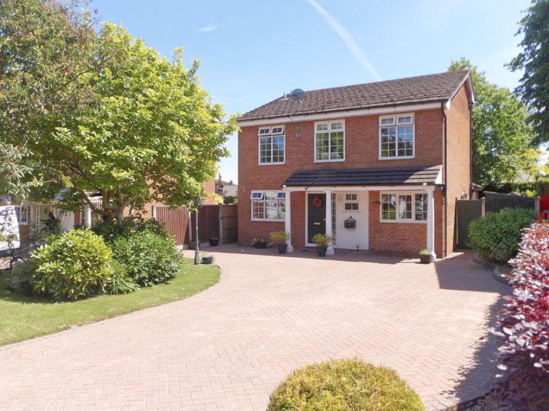 Harvey Avenue, Nantwich, Cheshire 4 bed detached house £350,000