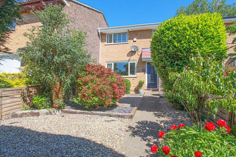 High Furlong, Banbury 3 bed terraced house £245,000