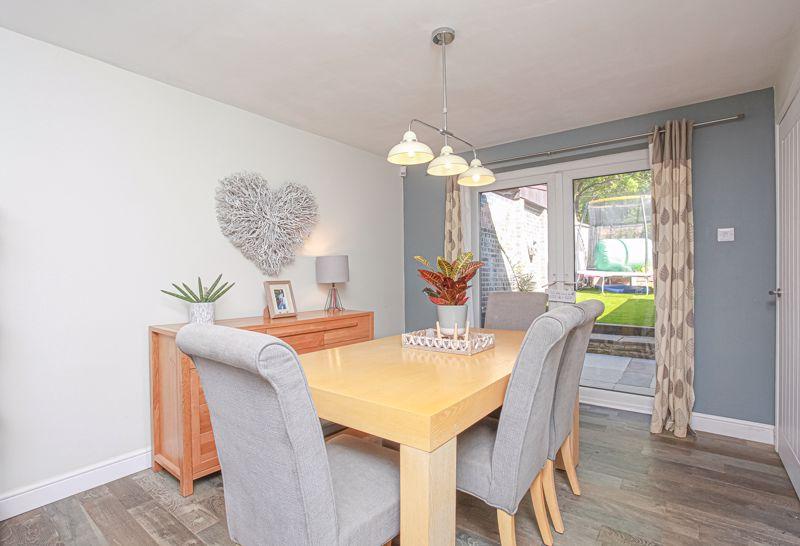 High Furlong, Banbury 3 bed terraced house £245,000