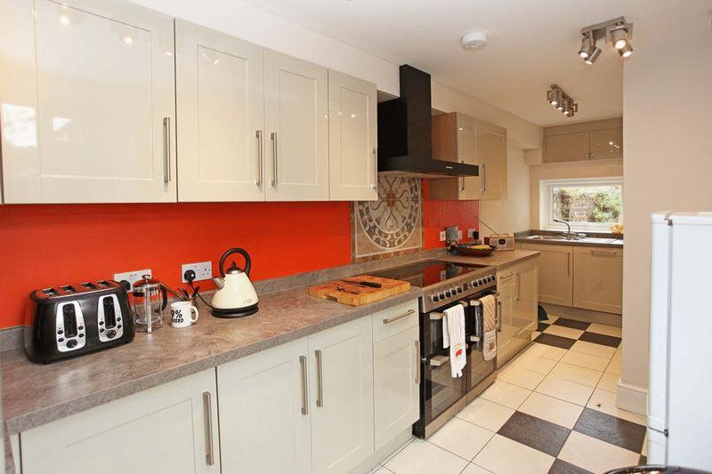 ROOM 3 Main Road, Ketley Bank Village, Telford 1 bed apartment £520