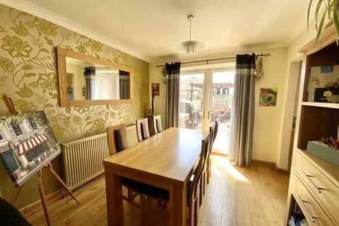 79 Aughton Lane, Aston, Sheffield, S26 2AN