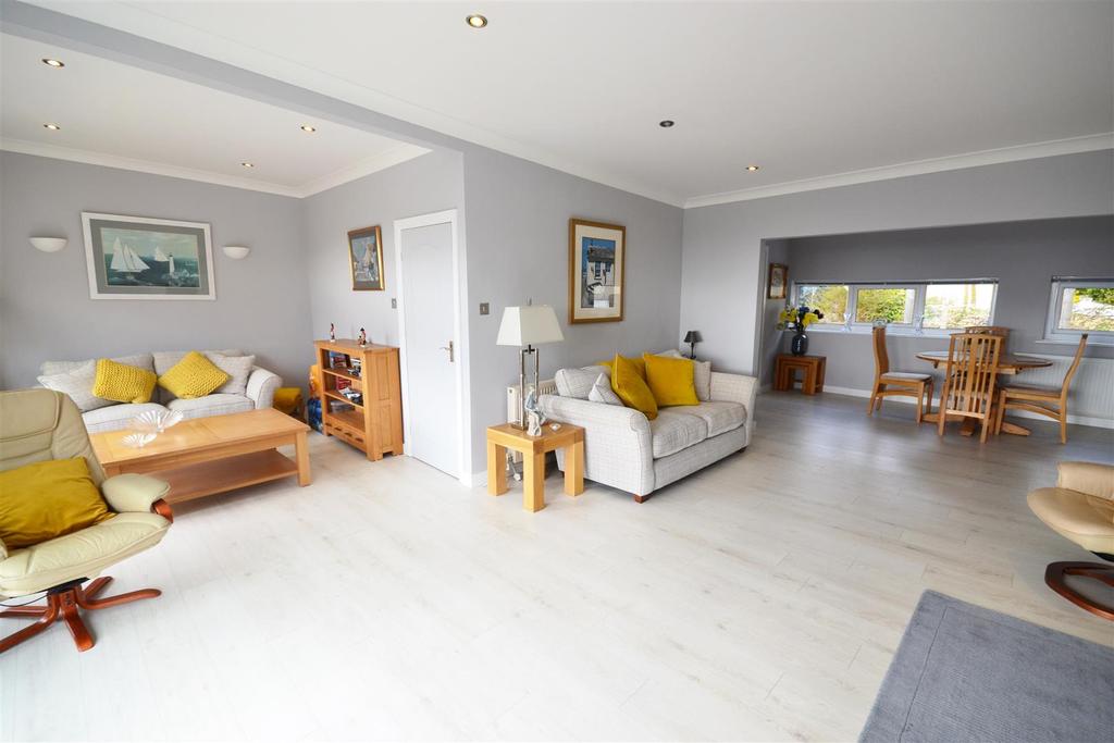 The Glen, Saundersfoot 11 bed detached house £1,000,000
