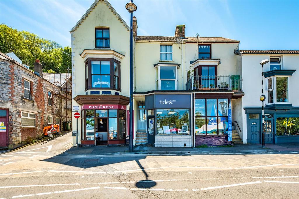 Mumbles Road, Mumbles, Swansea 1 bed flat for sale £90,000